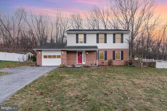7933 Bayard Dr, Hummelstown, PA 17036