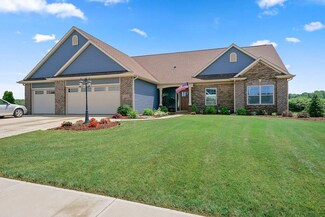 11205 Blue Sedge Dr, Roanoke, IN 46783