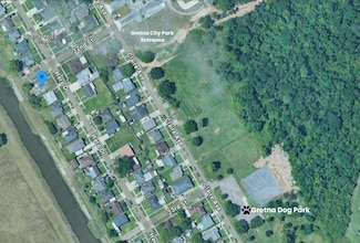 3200 Hero Dr, Gretna, LA 70053