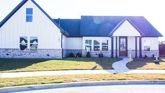 201 Bluff Ct, Godley, TX 76044