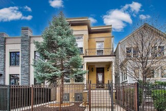 1123 W Wolfram St, Chicago, IL 60657