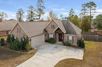 23 E Yellowstone, Hattiesburg, MS 39402