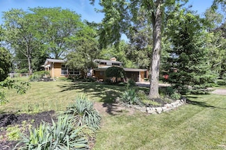 45411 Sterritt St, Utica, MI 48317