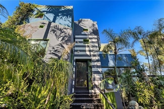 6907 Treasure Trail, Los Angeles, CA 90068