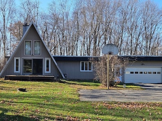 13351 Woodrow Ave NW, Grand Rapids, MI 49534