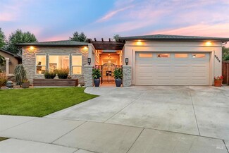 9946 W Wildbranch Ct, Star, ID 83669