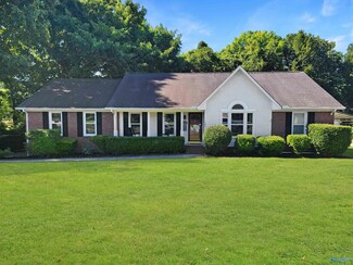 106 Costal Dr, Hazel Green, AL 35750