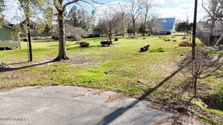 109 Delcambre Rd, Lafayette, LA 70508