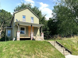 315 Hamilton Ave, Farrell, PA 16121
