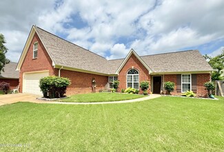 5740 Kuykendall Dr, Southaven, MS 38672