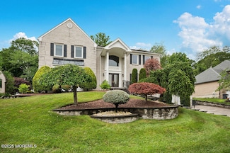6 Opatut Ct, Morganville, NJ 07751