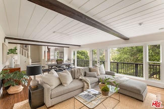 3687 Shannon Rd, Los Angeles, CA 90027