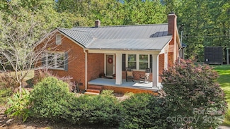 4416 Mcclure Rd, Charlotte, NC 28216