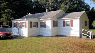 4543 Old Virginia St, Urbanna, VA 23175