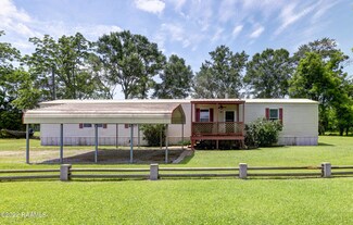 1032 Calais Loop, Breaux Bridge, LA 70517