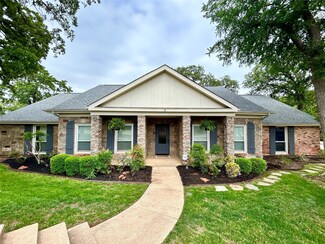 8 Glendale Ct, Roanoke, TX 76262