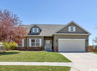 14663 Laurel Ave, Omaha, NE 68116