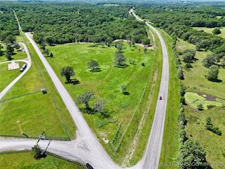 6955 E 610 Rd, Cedar Crest, OK 74352