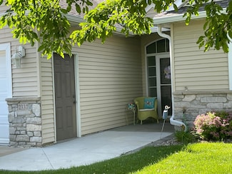 2337 Coral Ct NE, Rochester, MN 55906