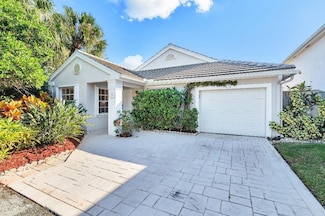 15 Commodore Place, Palm Beach Gardens, FL 33418