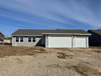 15127 Reston Dr, South Beloit, IL 61080