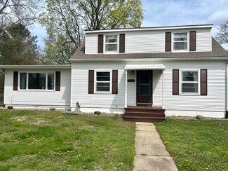 2394 Wallace Dr, Jackson, MI 49203