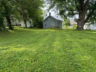106 N 3rd St, Fairfax, MO 64446
