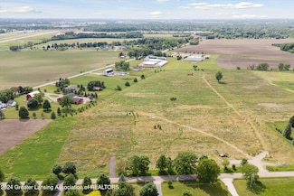 318 Ives Rd, Mason, MI 48854