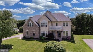 9 Bradley Dr, Wilmington, DE 19803