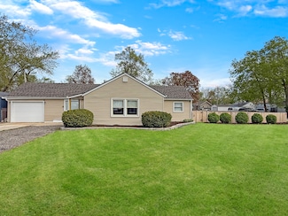 538 Anna Ave, Machesney Park, IL 61115