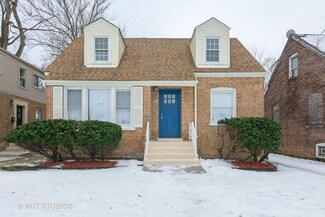 98 E 150th St, Harvey, IL 60426