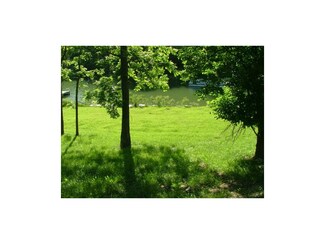 13 N Lakeside Cir, Linn Valley, KS 66040