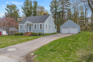 5 Folcutt Rd, Kittery Point, ME 03905