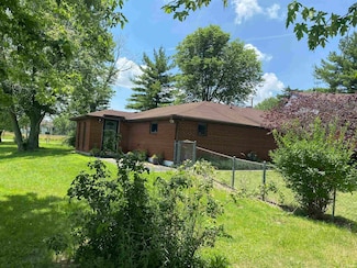 1802 Delphi Ave, Frankfort, IN 46041