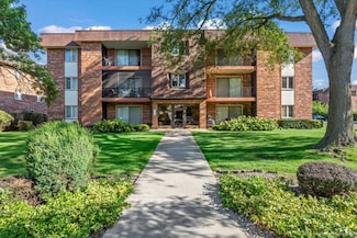 9114 W 140th St Unit 204, Orland Park, IL 60462