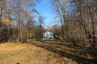 58573 Oak Grove Rd, Cassopolis, MI 49031