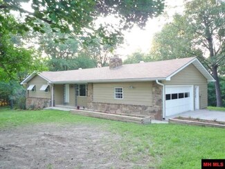 231 Backwood Dr, Midway, AR 72651