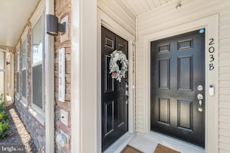 203 Park Central Terrace, Manassas Park, VA 20111