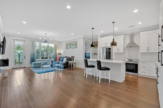 6890 Peachtree Dunwoody Rd Unit 303, Atlanta, GA 30328