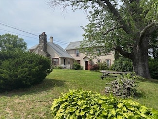 40 Carroll Hill Rd, Charlton, MA 01507