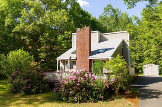 66 Gulf Rd, Derry, NH 03038