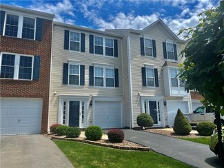 36 Links Dr, New Castle, PA 16101