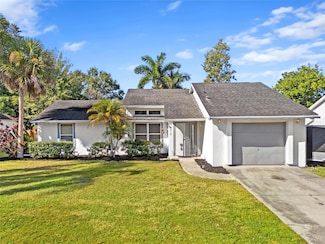 5612 22nd St E, Bradenton, FL 34203