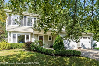 8 Remsen Dr, Howell, NJ 07731