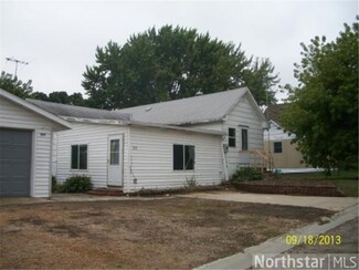 231 5th St N, Brownton, MN 55312