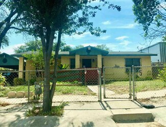 806 N Milmo Ave, Laredo, TX 78043