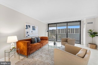 6101 Edsall Rd Unit 1402, Alexandria, VA 22304