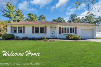 1908 Larchmont St, Toms River, NJ 08757