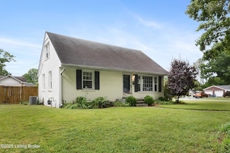 2902 Yorkshire Blvd, Louisville, KY 40220