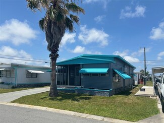611 51st Avenue Plaza W, Bradenton, FL 34207